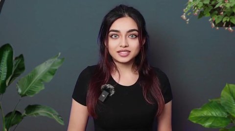 Zara Dar's first time making the world's first OnlyFans notification - robot style