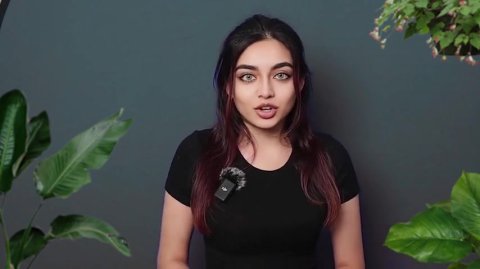 Zara Dar's first time making the world's first OnlyFans notification - robot style